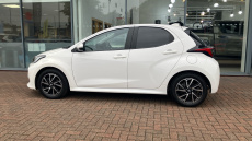 Toyota Yaris 1.5 Hybrid Design 5dr CVT Hybrid Hatchback